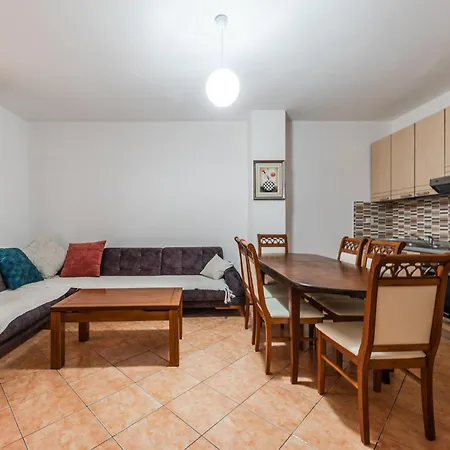 Apartment 2br , 100m To Sea , 2 Balconies *